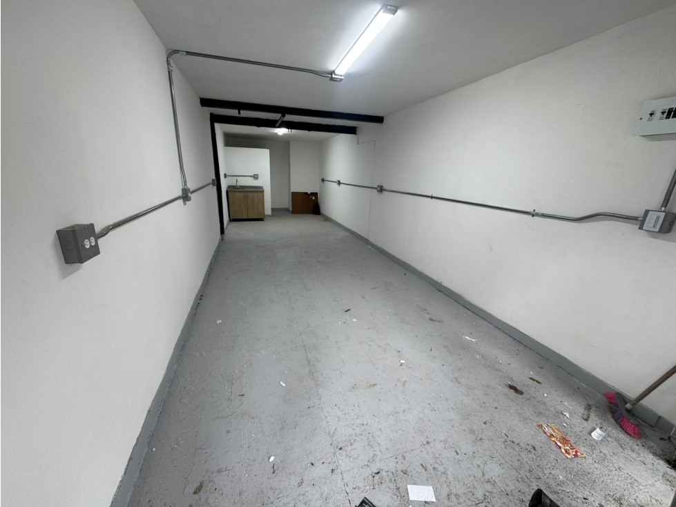 Se arrienda Local Comercial primer piso Barrio antioquia — foto 5