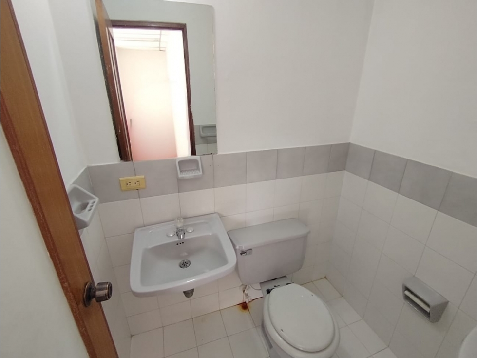 Oficina Sector Avenida Nutibara en Arriendo — foto 5