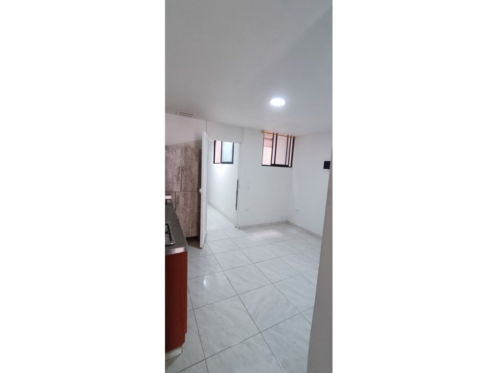 Se arrienda apartamento en el sector de la Floresta tercer piso — foto 6