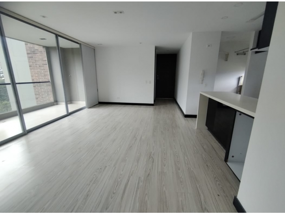 Apartamento en arriendo los Balsos el poblado Medellín — foto 3
