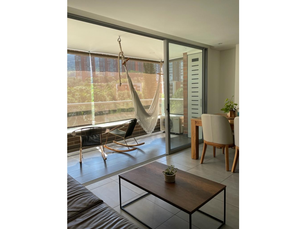 Apartamento en arriendo sector loma las brujas — foto 2
