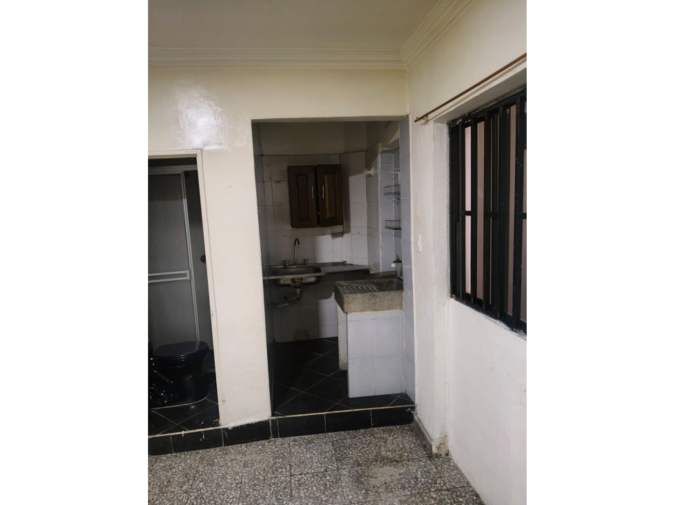 Se vende casa primer piso ubicada en toda la 80 La gloria — foto 6