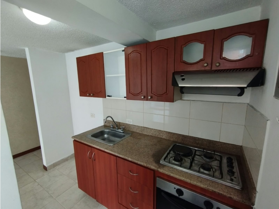 Apartamento en Loma de Los Bernal para arrendar — foto 6