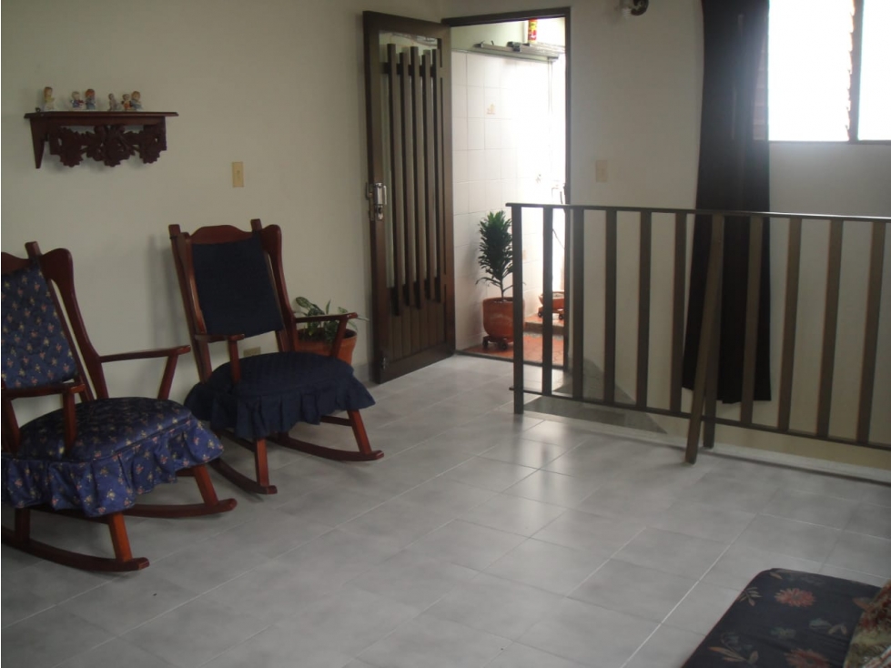 Apartamento en Arriendo Sector Laureles Nogal — foto 4