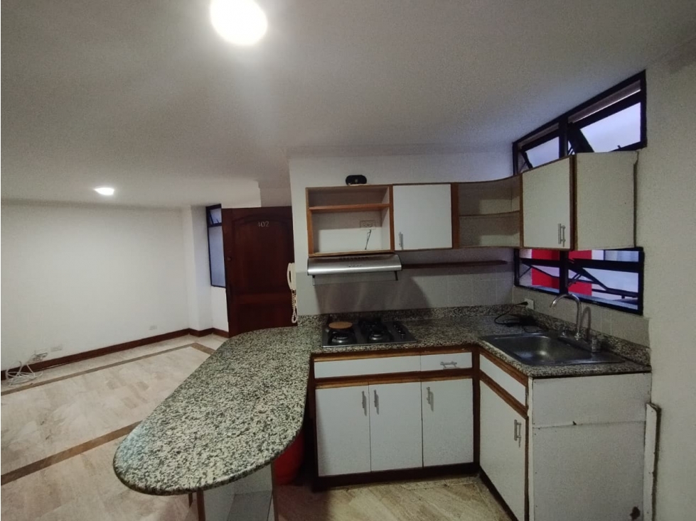 Apartaestudio en arriendo sector laureles — foto 2
