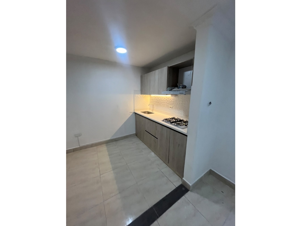 casa en venta en el sector de Manrique oriental — foto 2