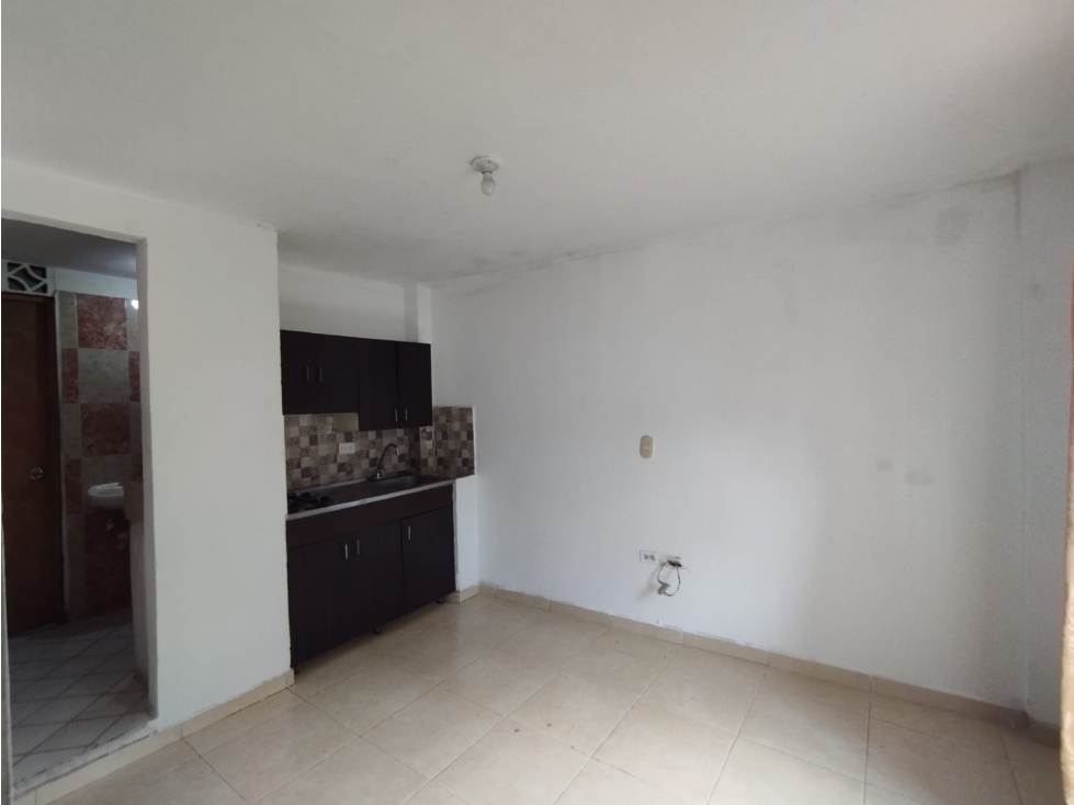 Aparta estudio en arriendo las mercedes — foto 3