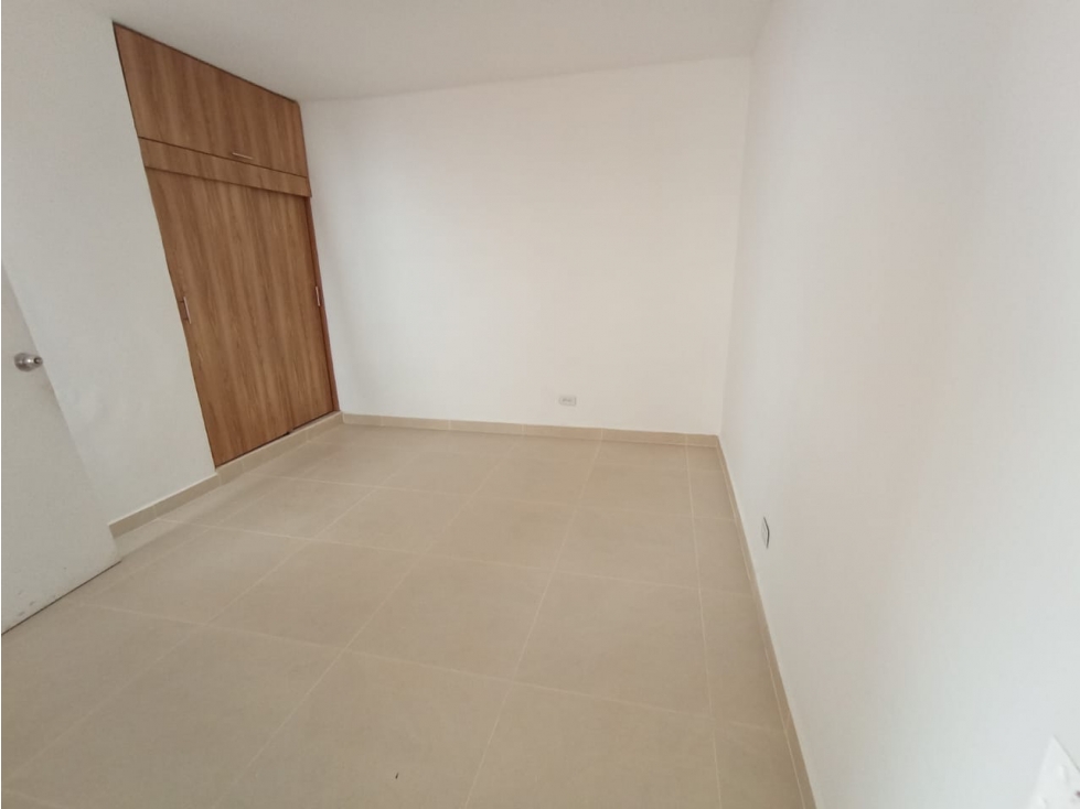 Se arrienda casa en sector de laureles nogal 1 piso — foto 6