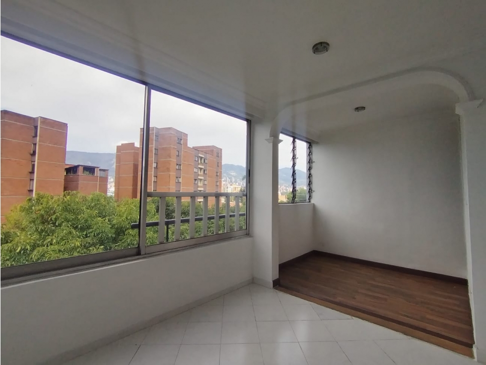 SE ARRIENDA APTO EN LA 80 UBIDAD SORRENTO 1 BLOQUE 8 PISO APTO 6 14 — foto 6