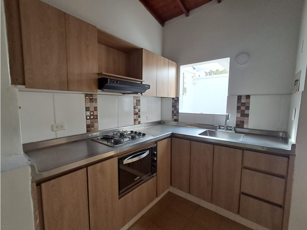 Casa en arriendo en el sector de Belén la mota — foto 2