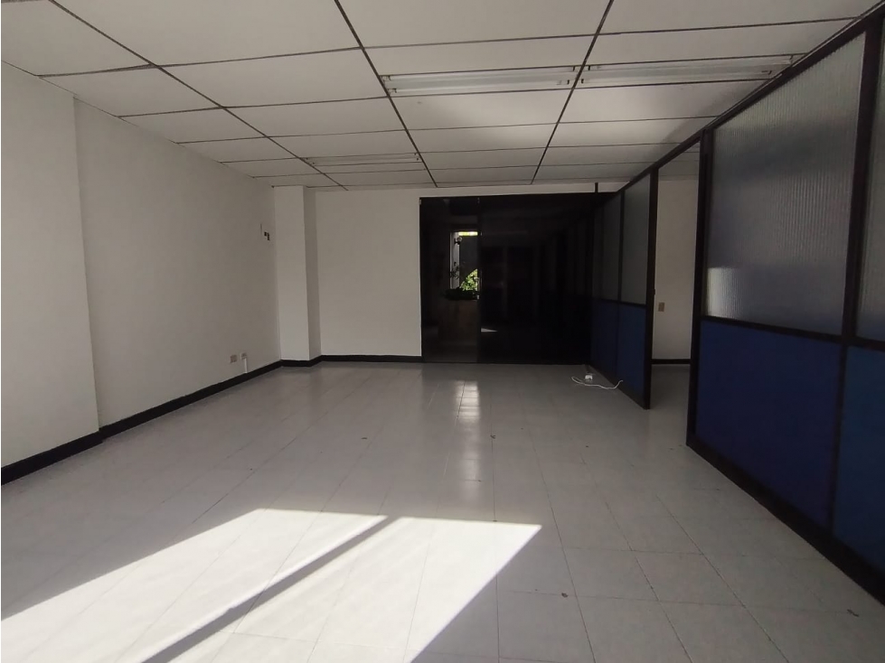 Oficina Sector Avenida Nutibara en Arriendo — foto 3