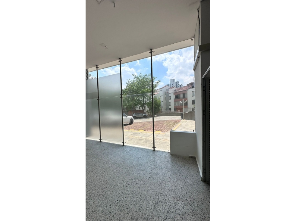 ARRIENDO LOCAL EN CONDOMINIO RESERVA CAÑAVERAL - FLORIDABLANCA - 3