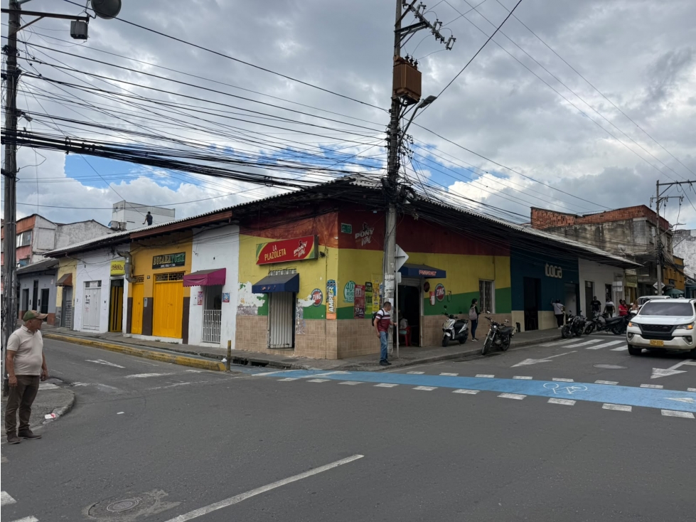 VENTA DE PROPIEDAD COMERCIAL EN EL CENTRO DE BUCARAMANGA - 4