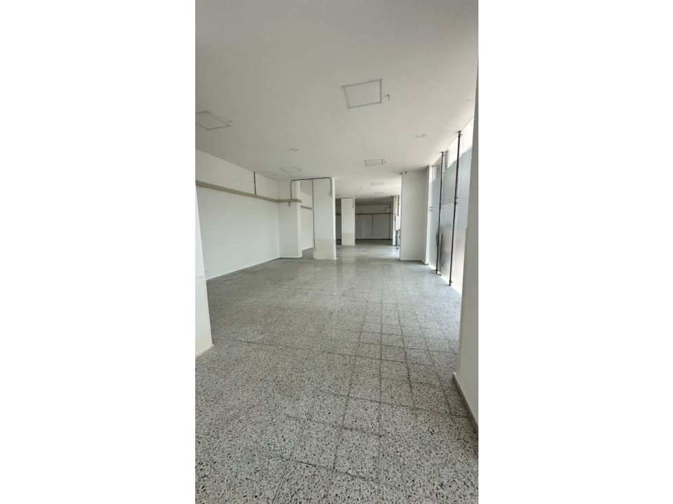 ARRIENDO LOCAL EN CONDOMINIO RESERVA CAÑAVERAL - FLORIDABLANCA - 5