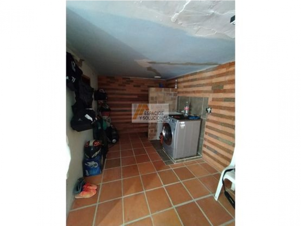 VENTA DE CASA EN EL BARRIO SAN LUIS - 5