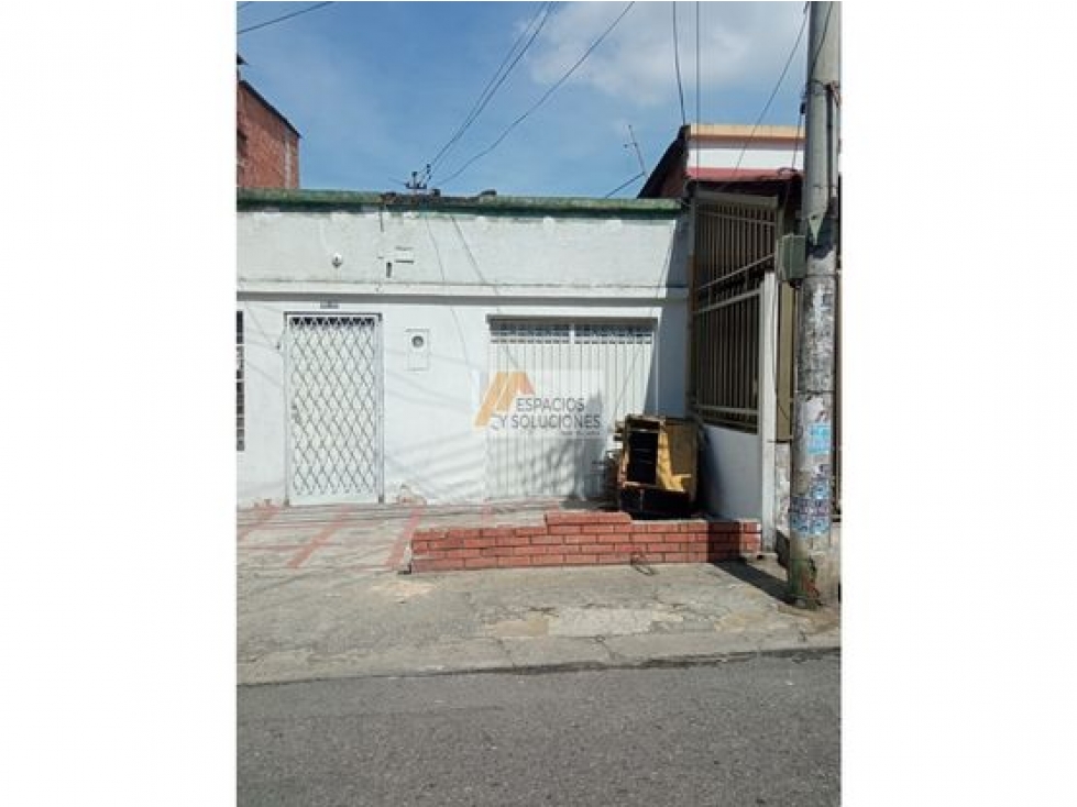 VENTA DE CASALOTE- BARRIO SAN MIGUEL PARA CONSTRUIR O REMODELAR — foto 2