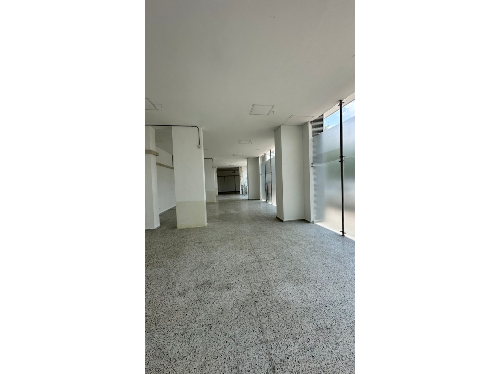 ARRIENDO LOCAL EN CONDOMINIO RESERVA CAÑAVERAL - FLORIDABLANCA - 6