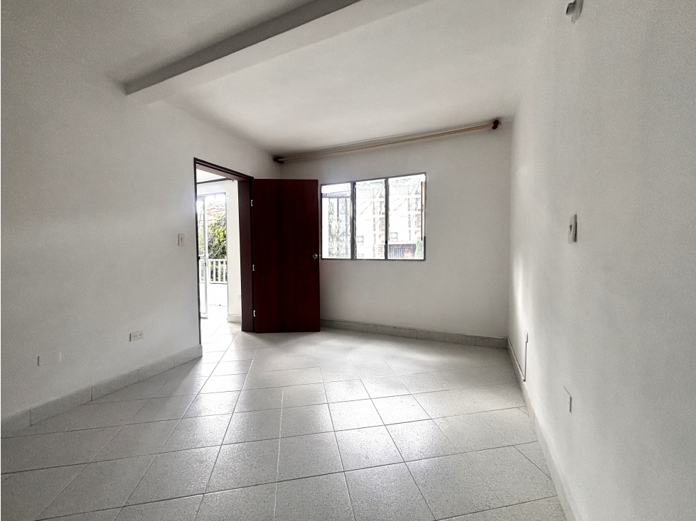 ARRIENDO APARTAMENTO DE DOS NIVELES EN ENVIGADO - LA MAGNOLIA — foto 2