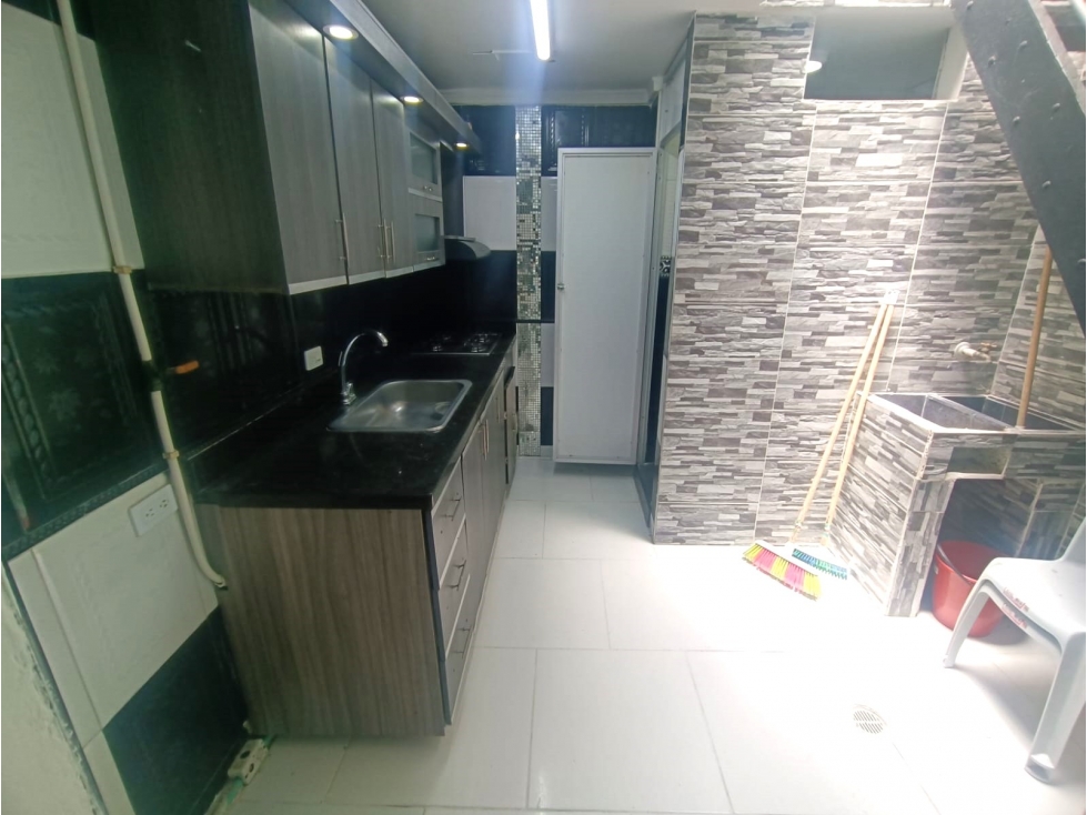 VENDO CASA DE TRES EN NIVELES EN VILLA HERMOSA — foto 6