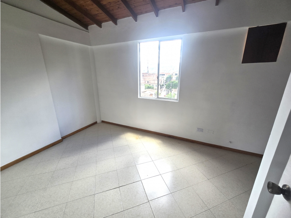 VENDO APARTAMENTO DUPLEX EN ENVIGADO - SAN JOSE — foto 4