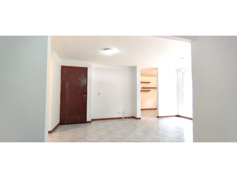 VENDO APARTAMENTO EN EL POBLADO - CASTROPOL — foto 3