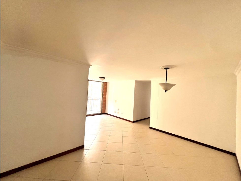 ARRIENDO APARTAMENTO EN ENVIGADO - JARDINES — foto 2