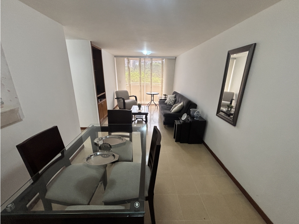 ARRIENDO APARTAMENTO EN POBLADO - PATIO BONITO