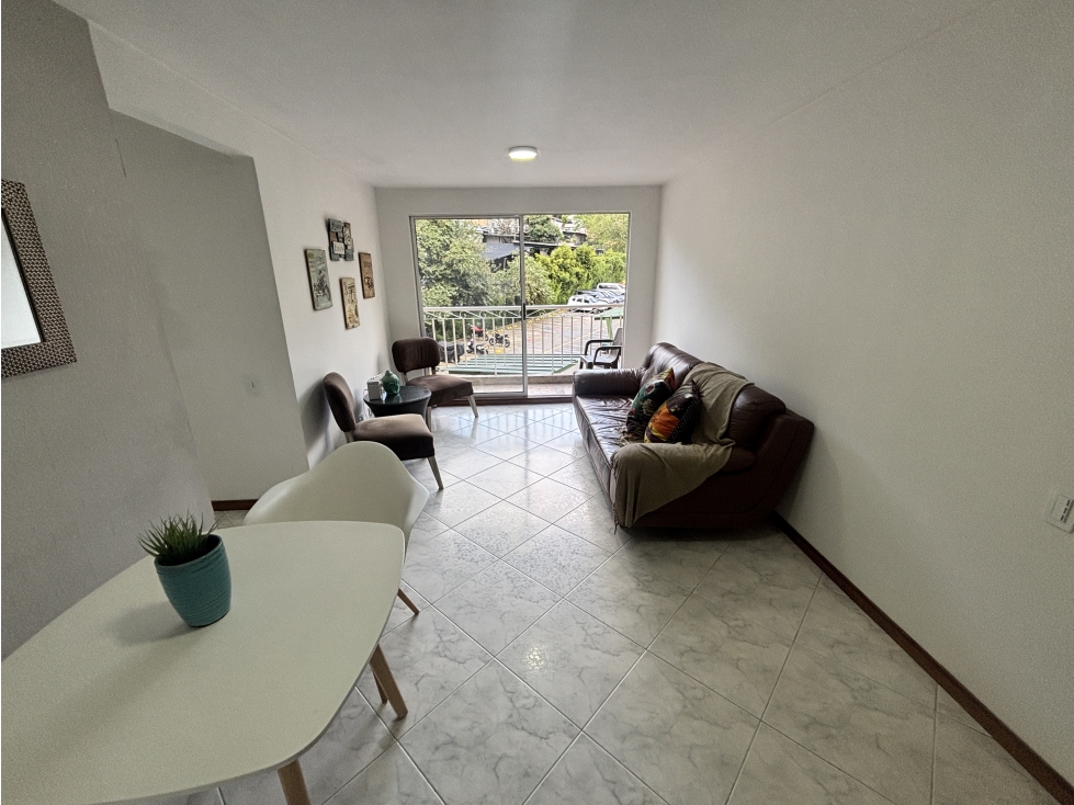 ARRIENDO APARTAMENTO EN POBLADO - CASTROPOL