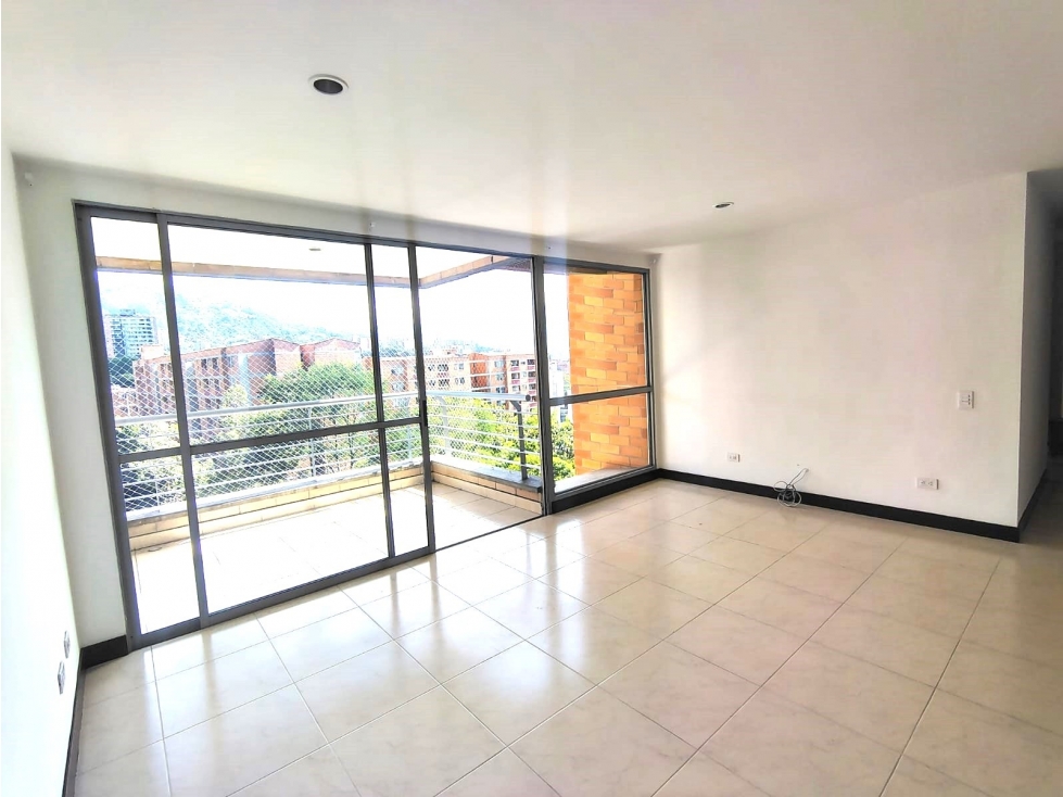 ARRIENDO APARTAMENTO EN ENVIGADO - LA INMACULADA — foto 2
