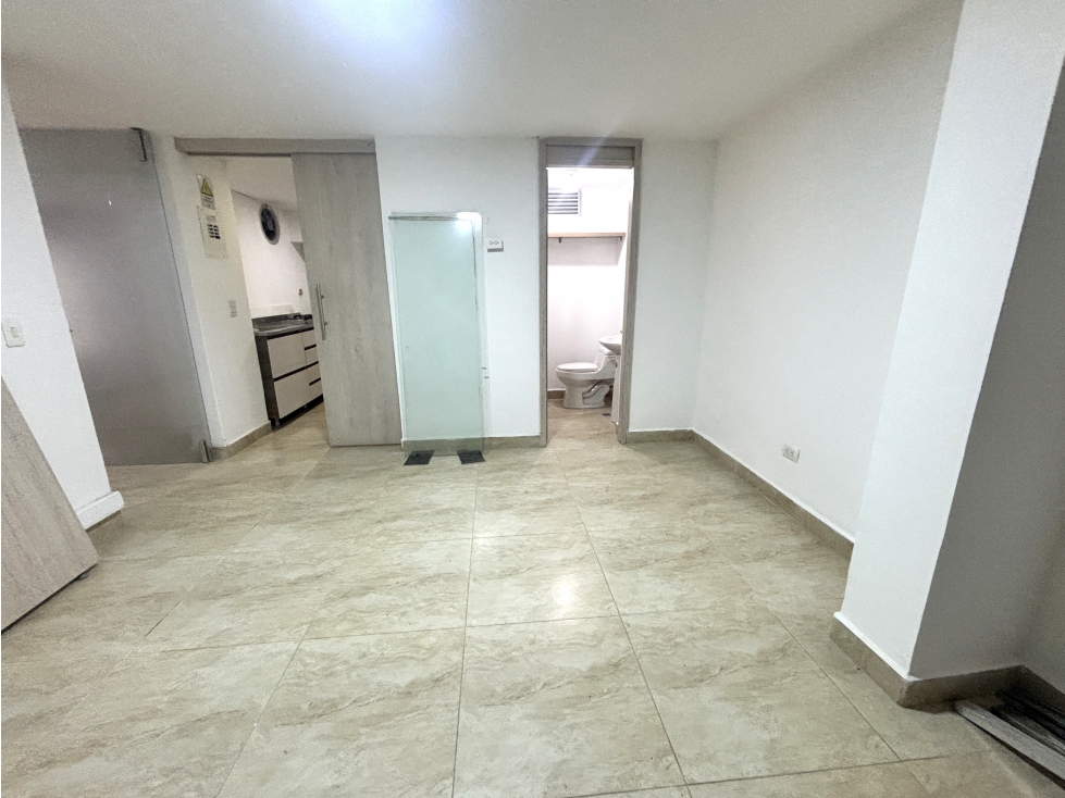 ARRIENDO LOCAL EN POBLADO - PROVENZA — foto 2