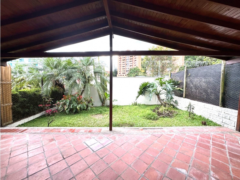 ARRIENDO CASA DE DOS NIVELES EN POBLADO - PALMAS — foto 6