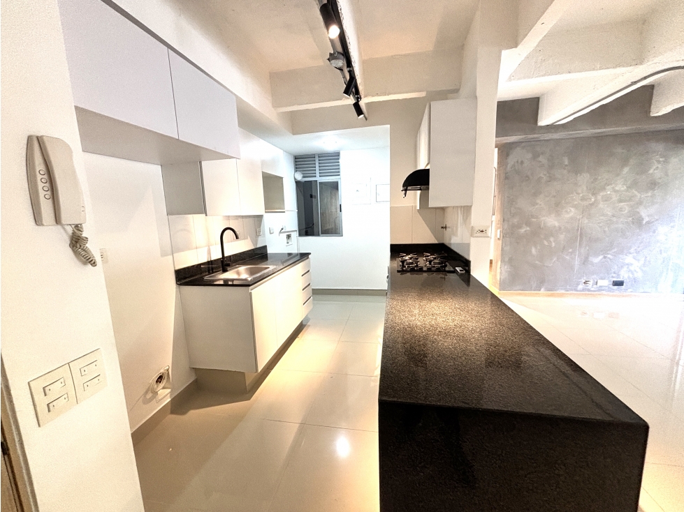 ARRIENDO APARTAMENTO EN POBLADO - LOS BALSOS
