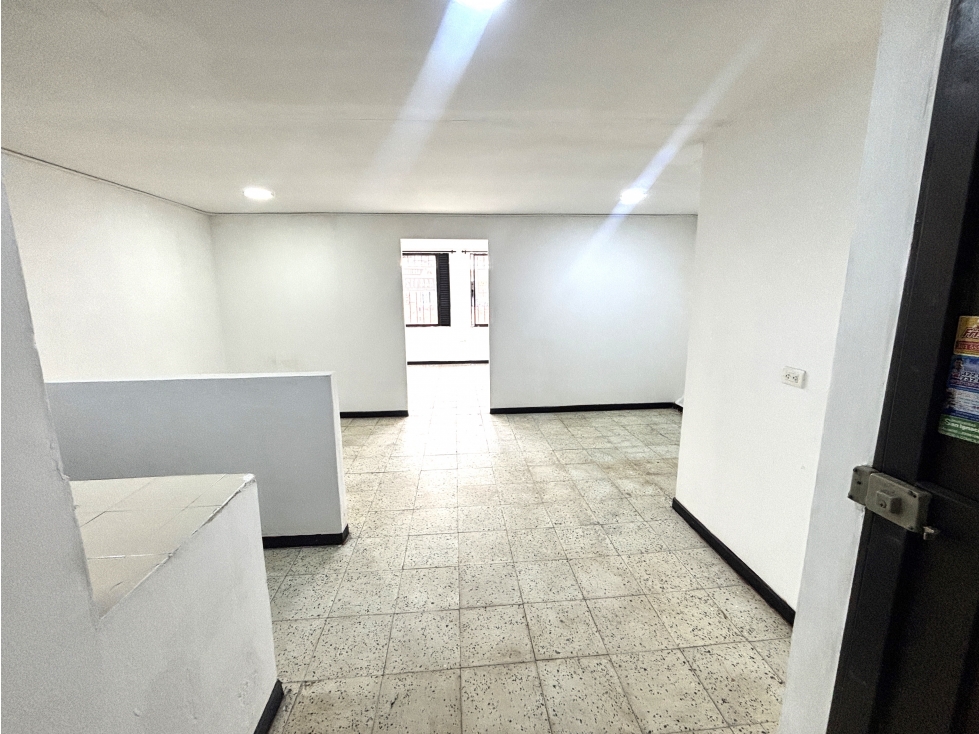 ARRIENDO APARTAESTUDIO EN BARRIO COLOMBIA