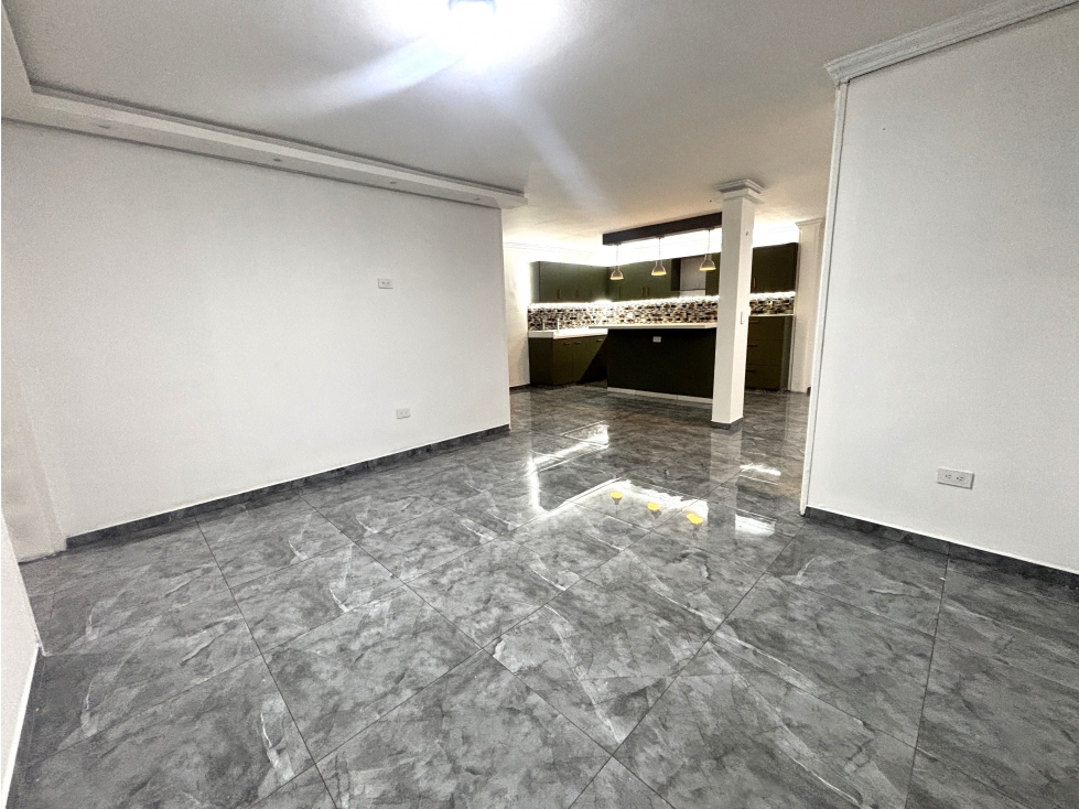 ARRIENDO CASA LOCAL EN POBLADO - PROVENZA