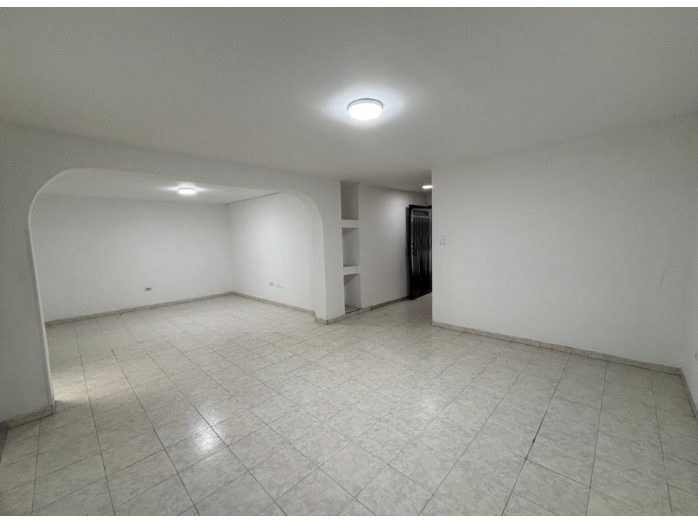 VENTA CASA COMERCIAL SECTOR CAPRI SUR - 3
