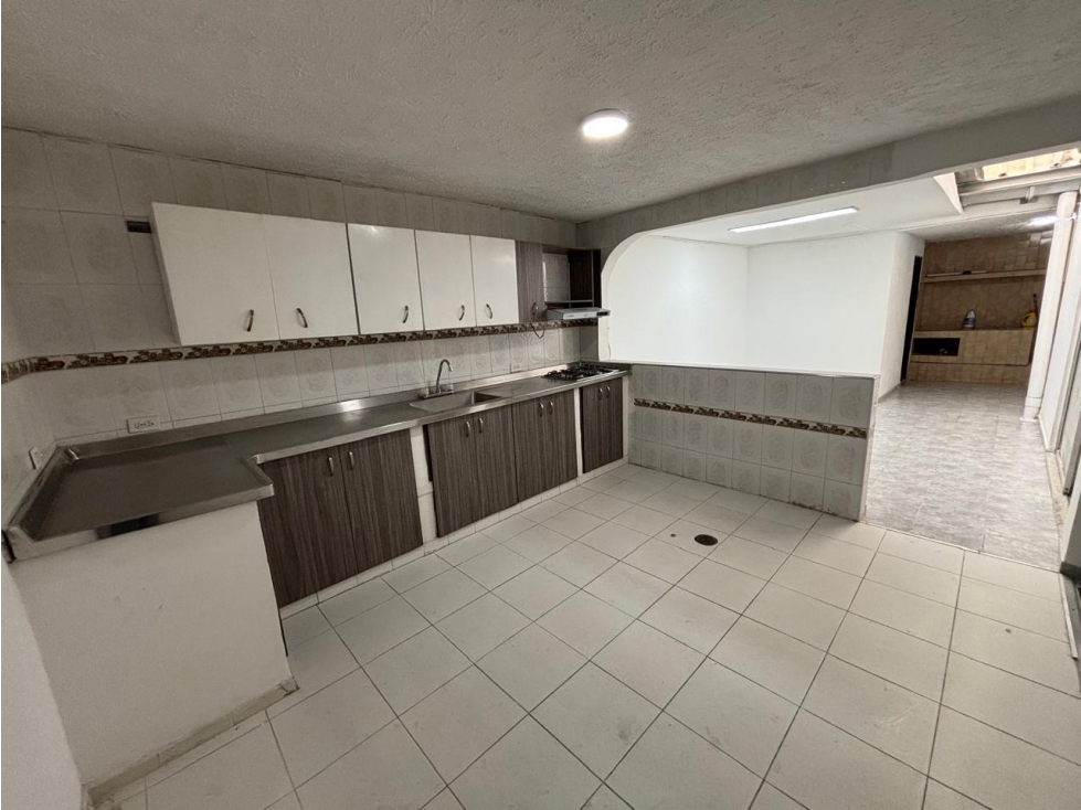 VENTA CASA COMERCIAL SECTOR CAPRI SUR - 6