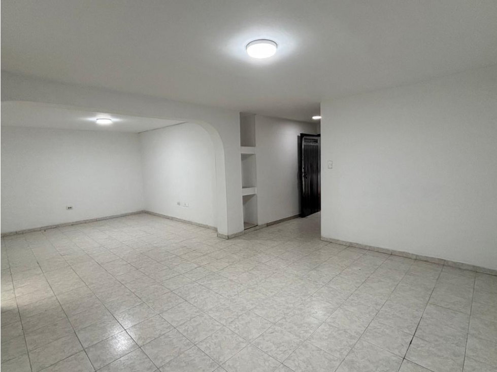 VENTA CASA COMERCIAL SECTOR CAPRI SUR - 2