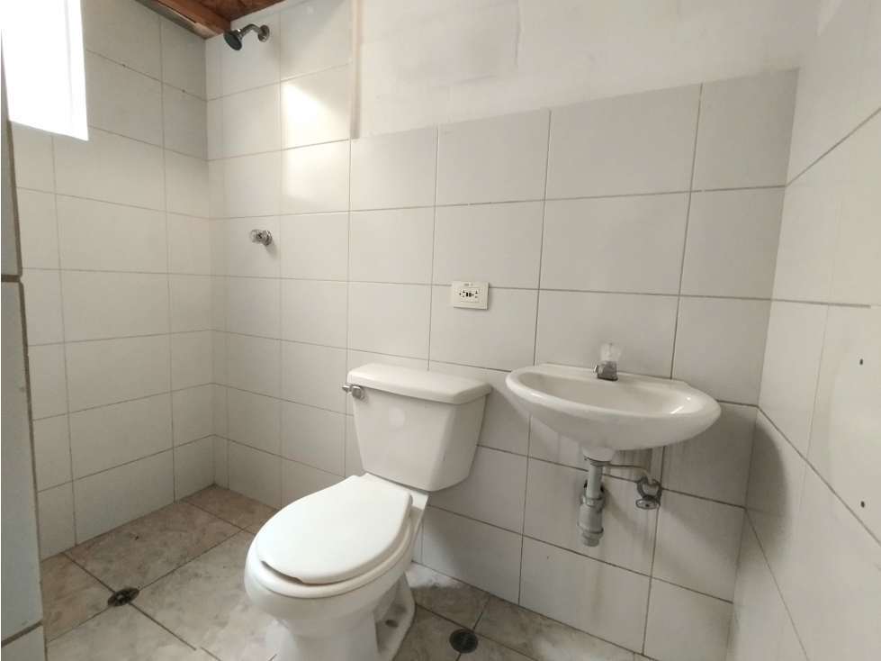 ARRIENDO BODEGA EN GUAYABAL — foto 6
