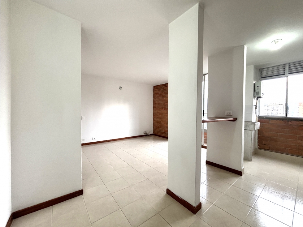 ARRIENDO APARTAMENTO EN POBLADO - CASTROPOL — foto 2