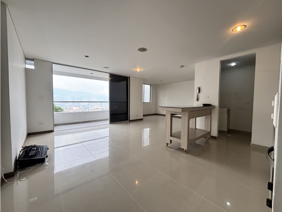 VENDO APARTAMENTO EN ENVIGADO - LAS COMETAS