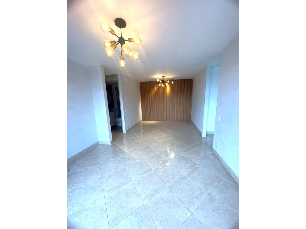 ARRIENDO APARTAMENTO EN POBLADO - AGUACATALA — foto 2