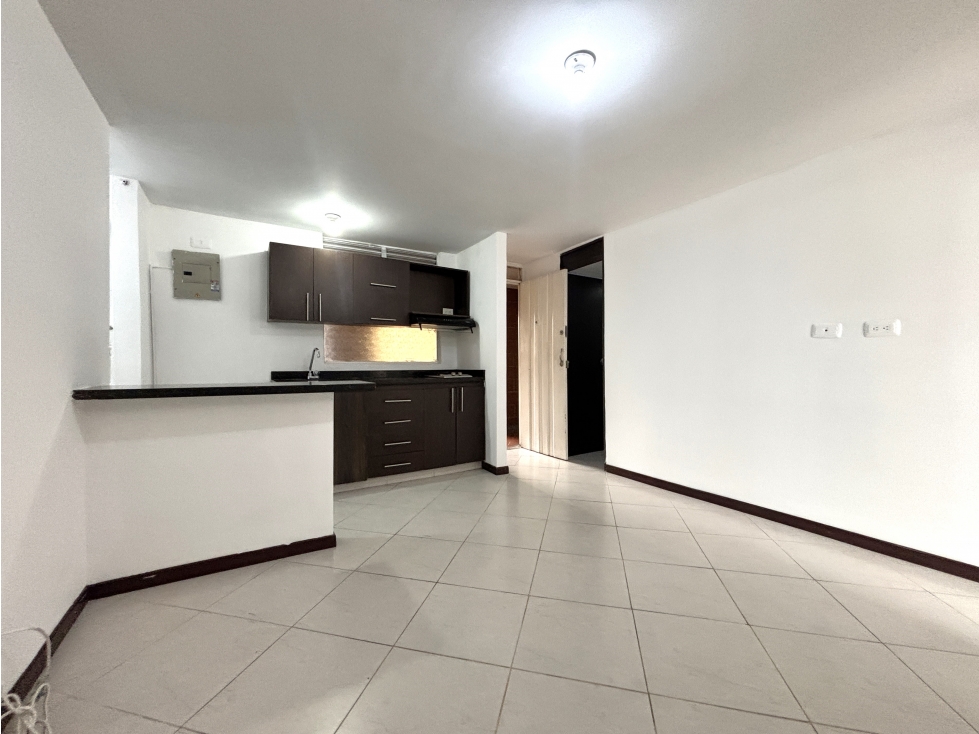 ARRIENDO APARTAESTUDIO EN EL CENTRO LA CANDELARÍA - 1