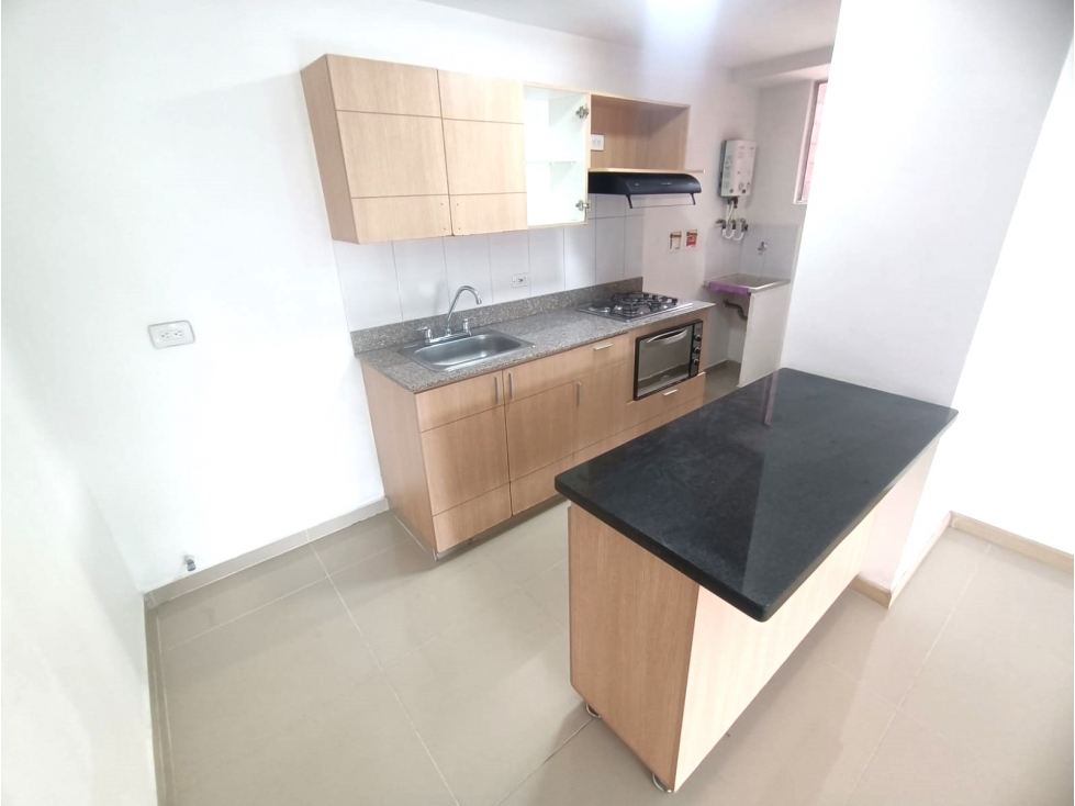 VENDO APARTAMENTO NUEVO EN LOS COLORES — foto 4