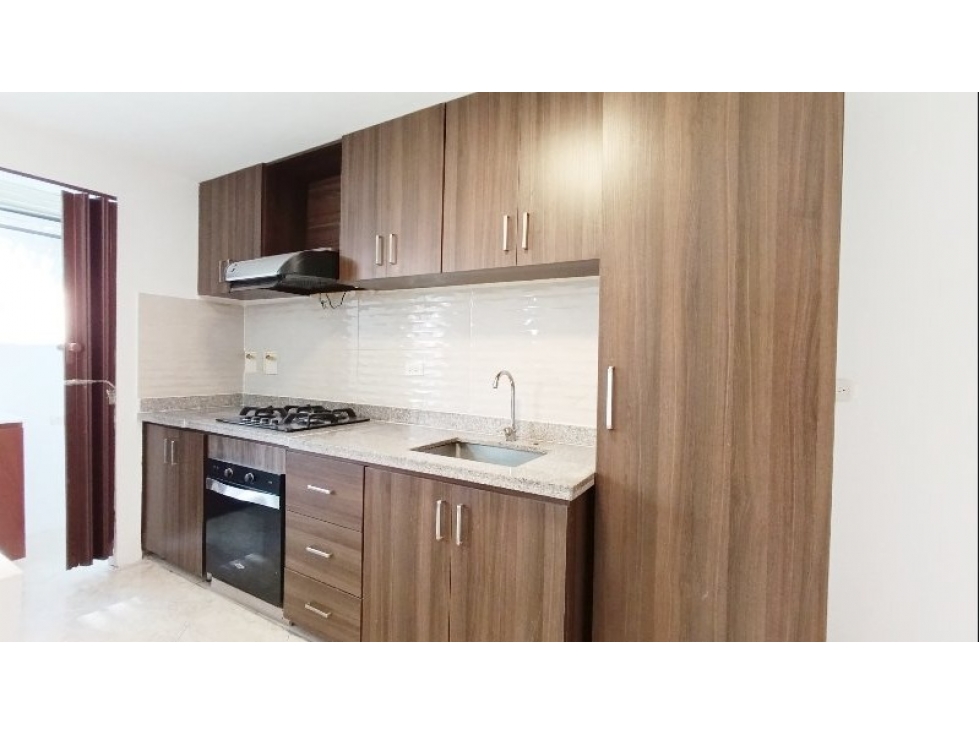 ARRIENDO APARTAMENTO EN ENVIGADO - LOMA DEL ESMERALDAL — foto 4