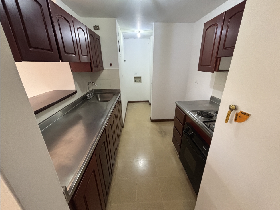 VENTA APARTAMENTO EN POBLADO - PATIO BONITO — foto 3