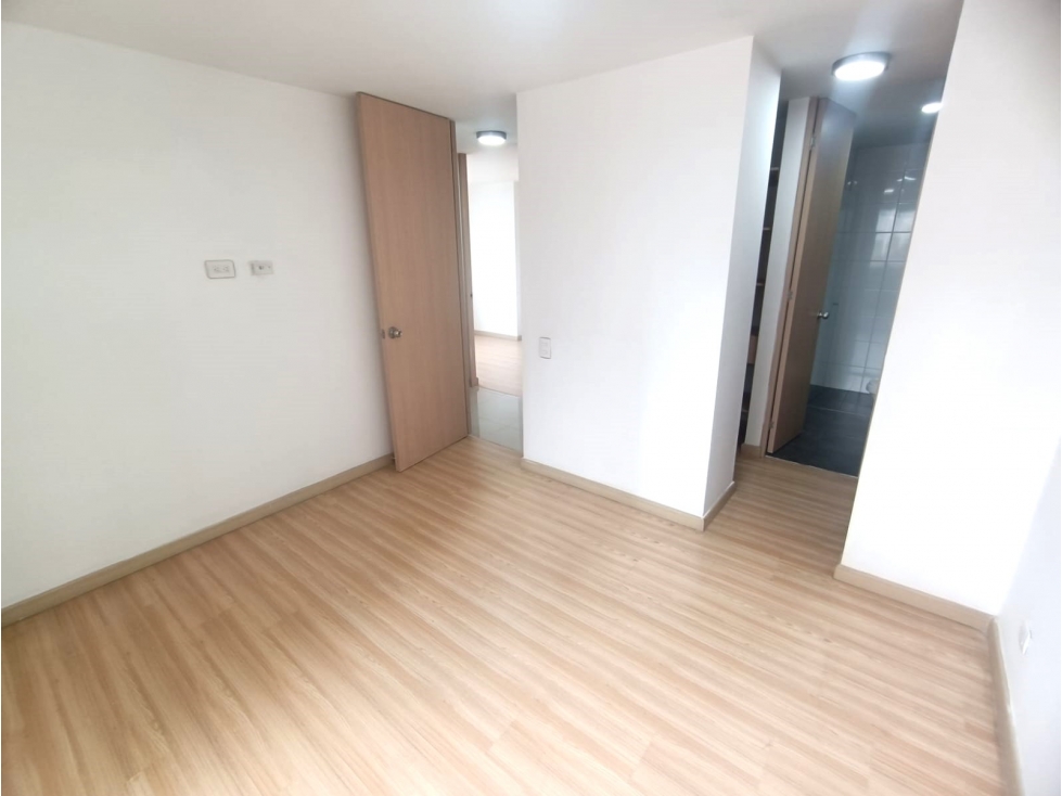 VENDO APARTAMENTO NUEVO EN LOS COLORES — foto 5