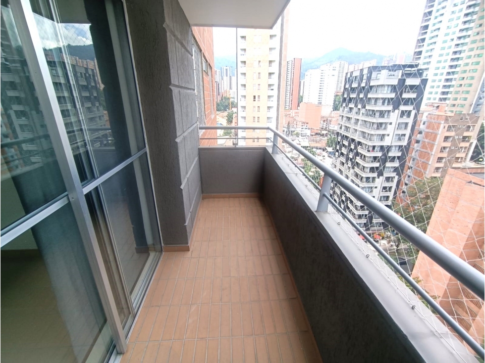 VENDO APARTAMENTO NUEVO EN LOS COLORES — foto 3