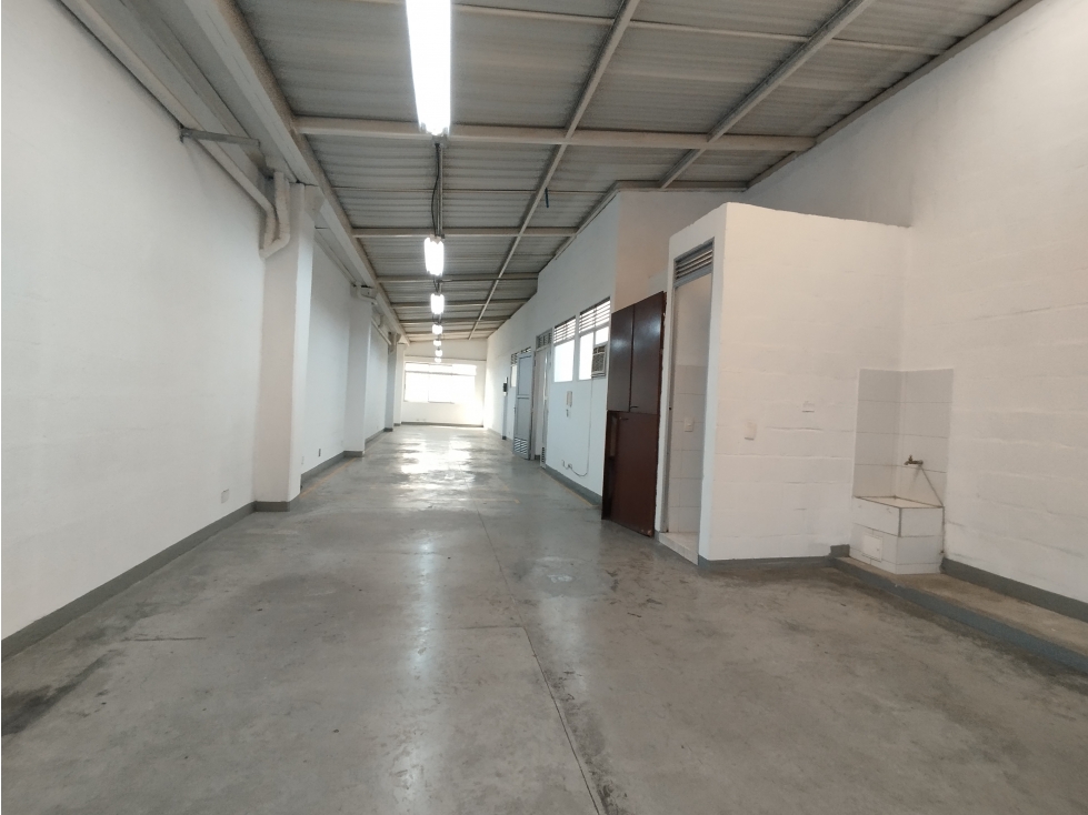 ARRIENDO BODEGA EN GUAYABAL — foto 2