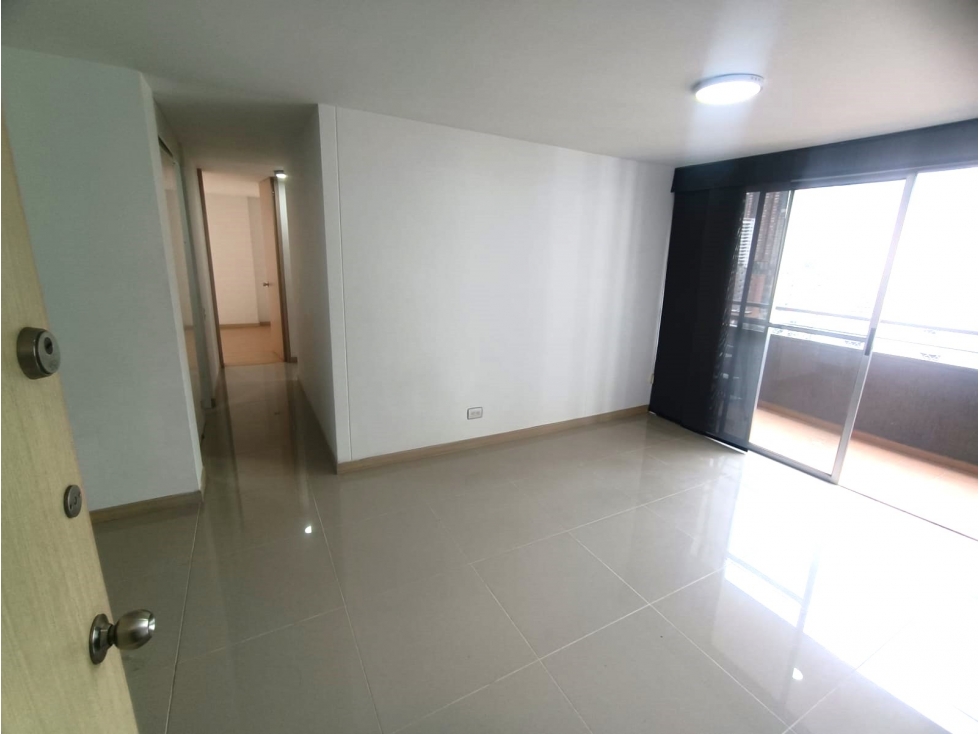 VENDO APARTAMENTO NUEVO EN LOS COLORES