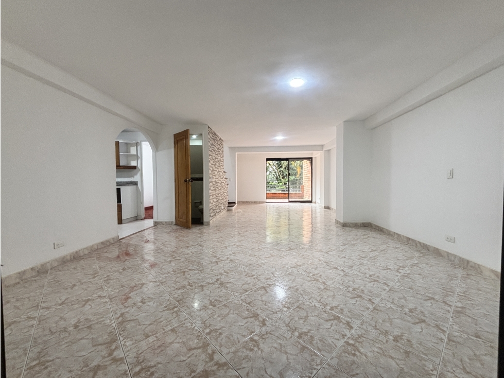 ARRIENDO APARTAMENTO DUPLEX EN POBLADO - SAN LUCAS — foto 2